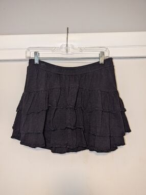 4/$16 ❇️ American Eagle Y2K Black Tiered Ruffle Mini Skirt